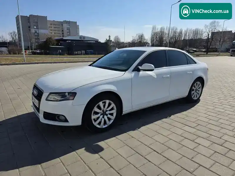 Audi A4 2010, фото з оголошення 2 з 16, VIN WAUFFAFLXAN068923