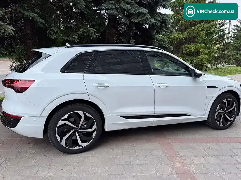 Audi Q8 e-tron 2023, фото з оголошення 2 з 20, VIN WA16AAGE8RB031507