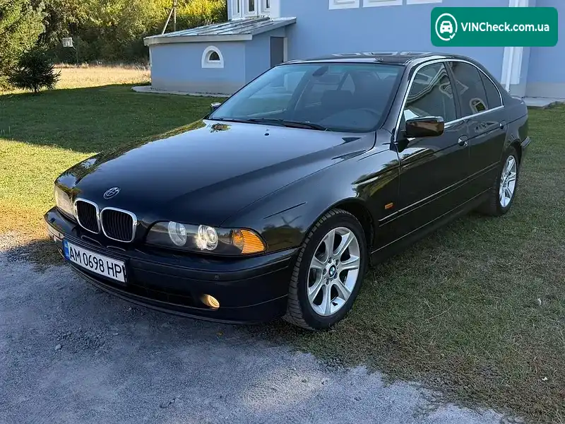 BMW 5 Series 2001, фото з оголошення 2 з 13, VIN WBADM71040GU52762