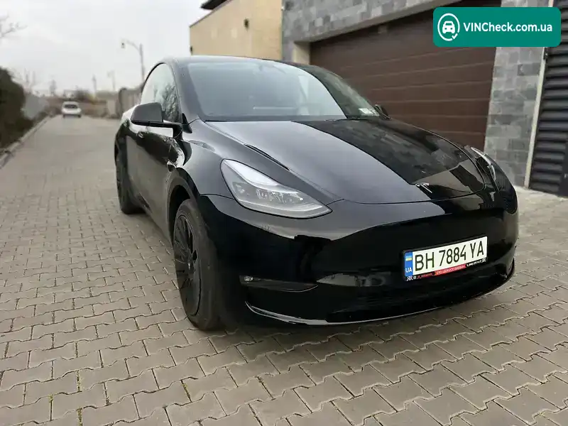 Tesla Model Y 2023, фото з оголошення 1 з 14, VIN 7SAYGAEE7PF896899