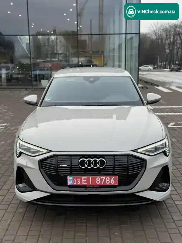Audi e-tron 2021, фото з оголошення 2 з 20, VIN WAUZZZGE2MB040476