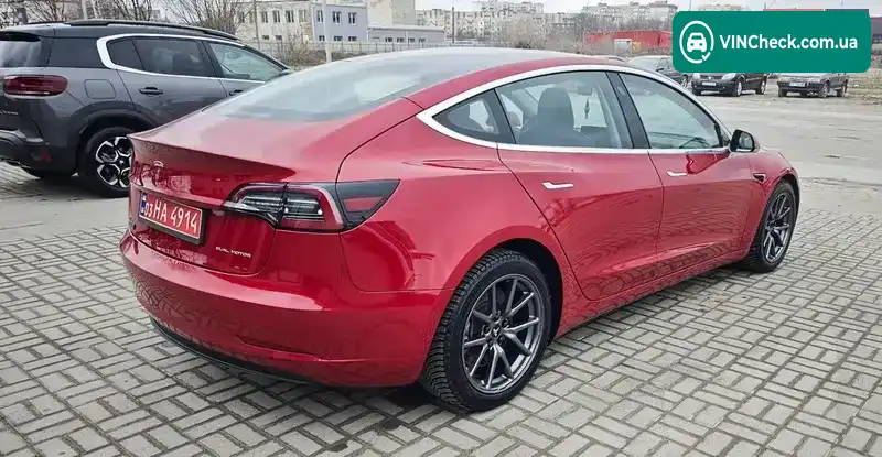 Tesla Model 3 2018, фото з оголошення 2 з 14, VIN 5YJ3E1EB9JF054592
