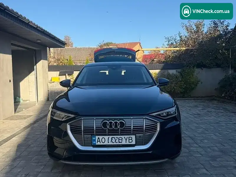 Audi e-tron 2021, фото з оголошення 2 з 20, VIN WAUZZZGE3NB018097