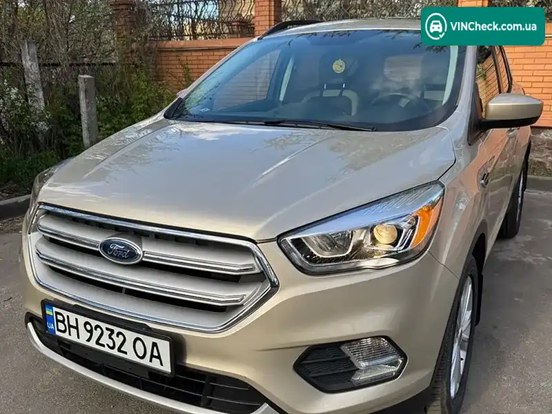 Ford Escape 2018, фото з оголошення 2 з 20, VIN 1FMCU0HD9JUD16236