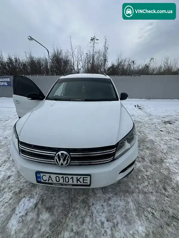 Volkswagen Tiguan 2015, фото з оголошення 2 з 7, VIN WVGBV7AX2GW511937