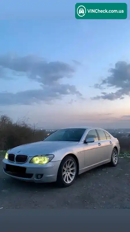 BMW 7 Series 2005, фото з оголошення 1 з 11, VIN WBAGV21030DR61727