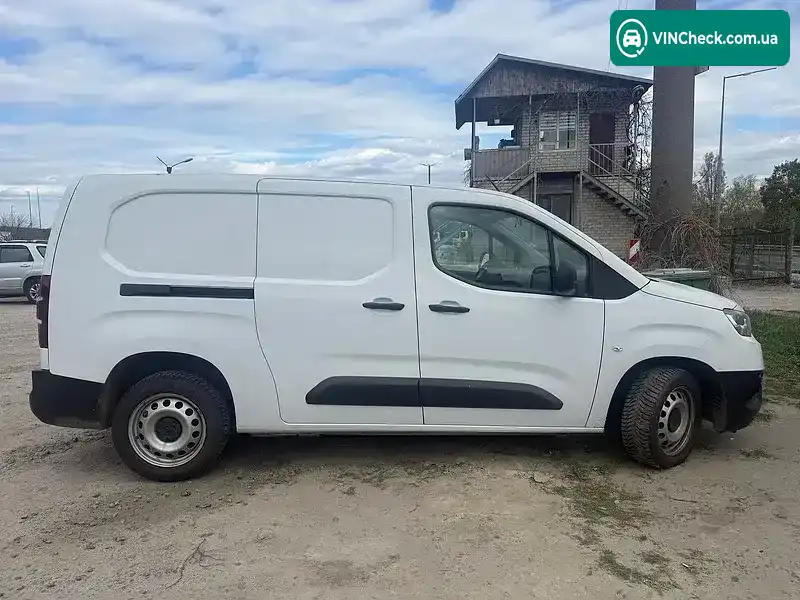 Toyota Proace City 2023, фото з оголошення 1 з 15, VIN YAREF9HPAGJ045886