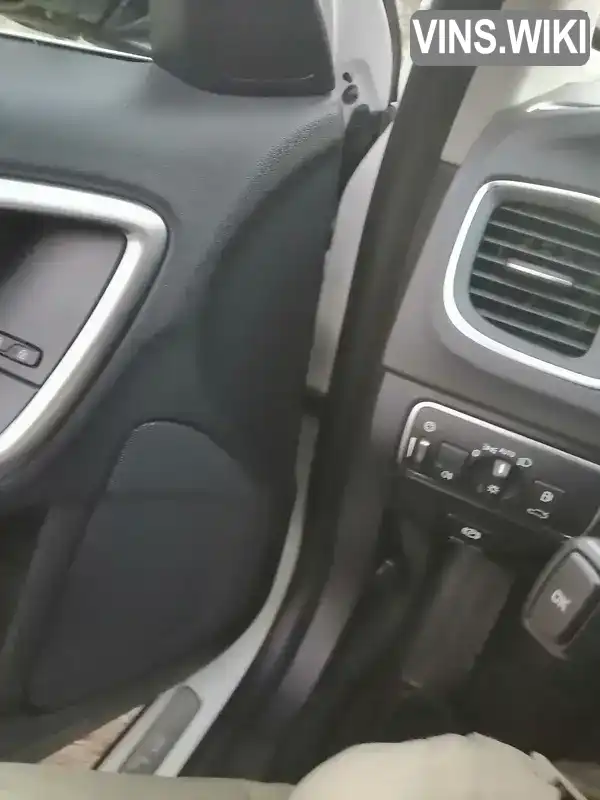 Volvo V60 2014, фото з оголошення 2 з 21, VIN YV1GWAA50E1191514
