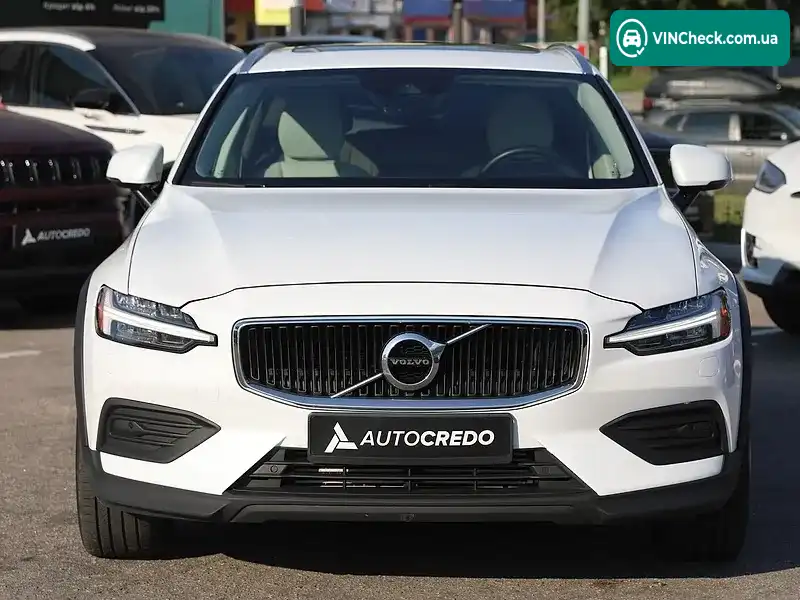 Volvo V60 2019, фото з оголошення 2 з 20, VIN YV4102WK6L1033394