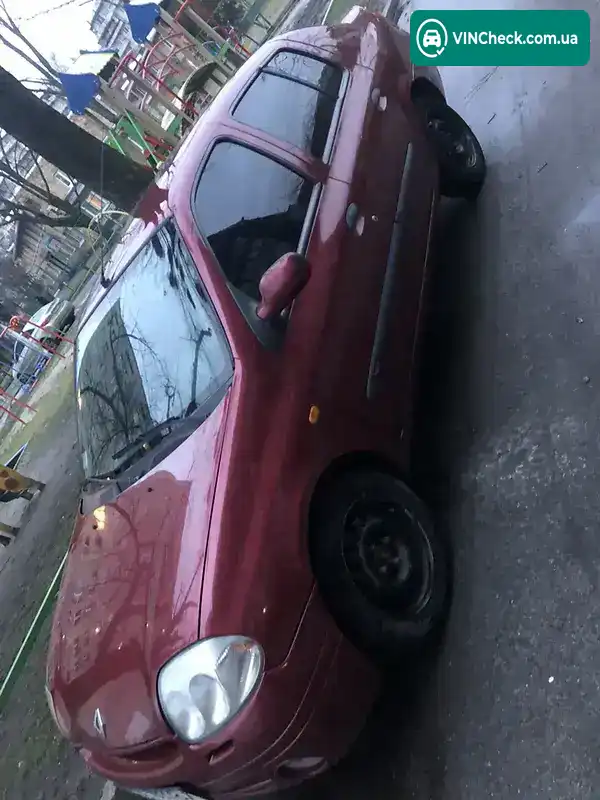 Renault Clio 2001, фото з оголошення 2 з 4, VIN VF1LB0K0525443263