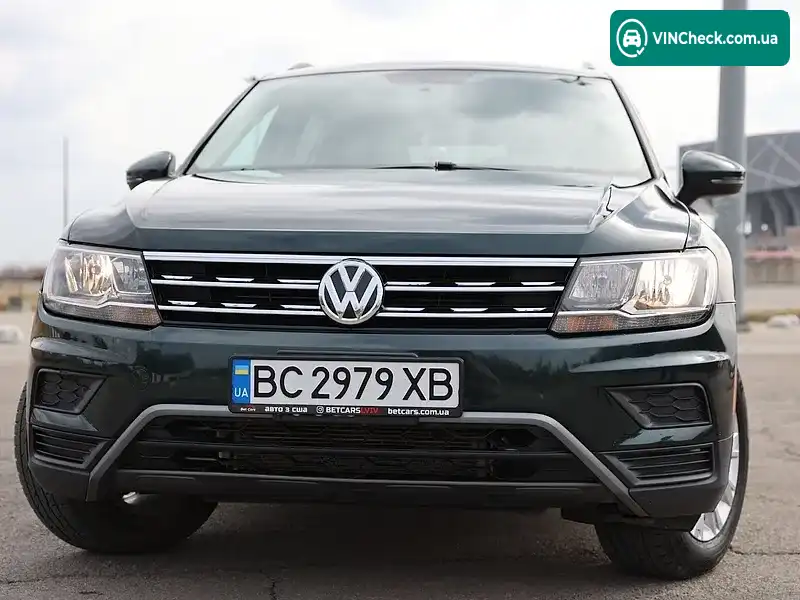 Volkswagen Tiguan 2017, фото з оголошення 1 з 20, VIN 3VV0B7AX5JM075890