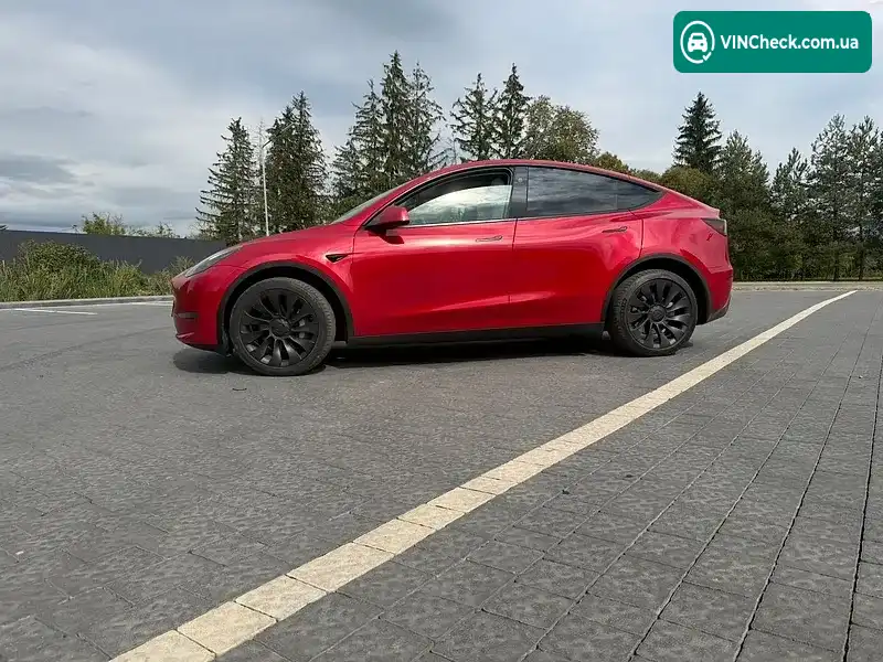 Tesla Model Y 2023, фото з оголошення 2 з 17, VIN 7SAYGDEE0PF910448