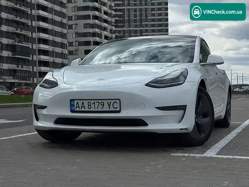 Tesla Model 3 2018, фото з оголошення 2 з 12, VIN 5YJ3E1EA9JF023379
