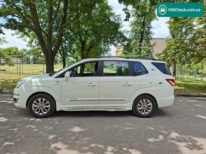 SsangYong Korando Turismo 2017, фото з оголошення 2 з 20, VIN KPBKJ2AE1HP119827