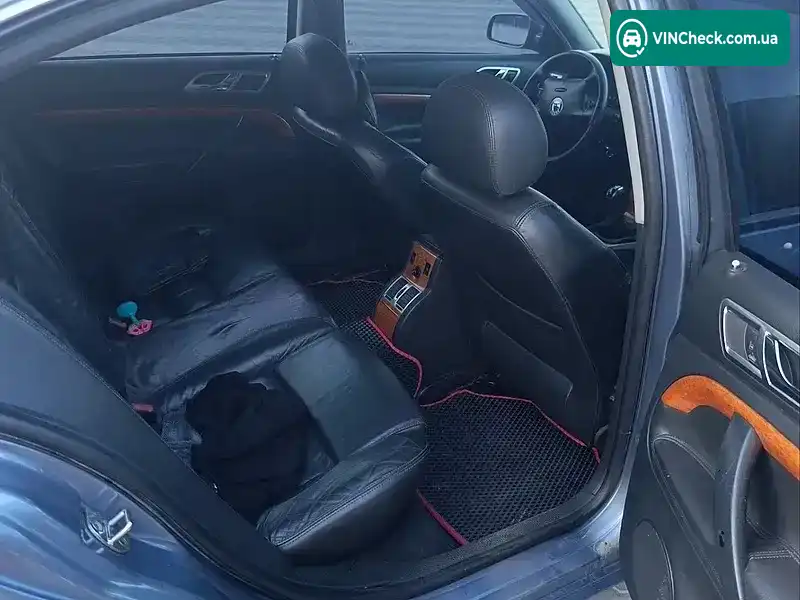 Skoda Superb 2002, фото з оголошення 1 з 7, VIN TMBDU23U239038748