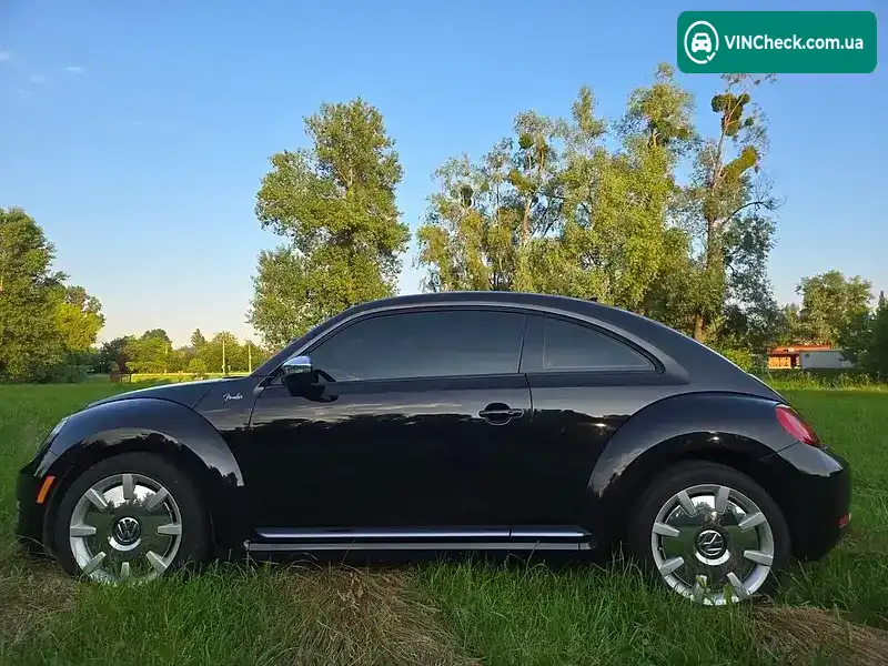 Volkswagen Beetle 2013, фото з оголошення 2 з 20, VIN 3VWJP7AT2DM657190