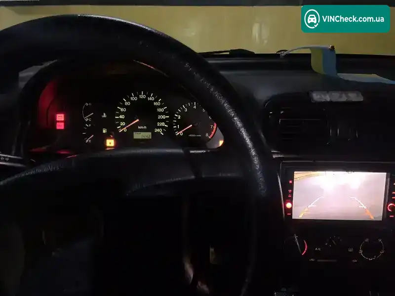 Mazda 626 1998, фото з оголошення 2 з 20, VIN JMZGF12F201178802