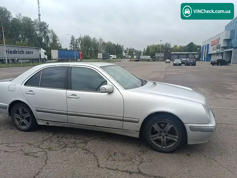 Mercedes-Benz E-Class 2001, фото з оголошення 2 з 11, VIN WDB2100161B323065