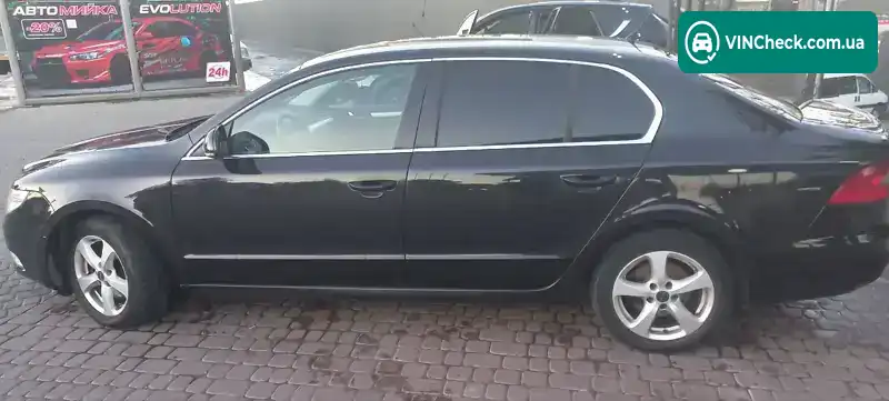 Skoda Superb 2009, фото з оголошення 1 з 12, VIN TMBAE73T4A9010273