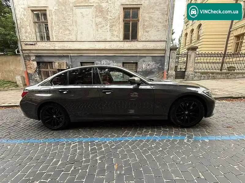 BMW 3 Series 2019, фото з оголошення 1 з 9, VIN WBA5U91060FH92861