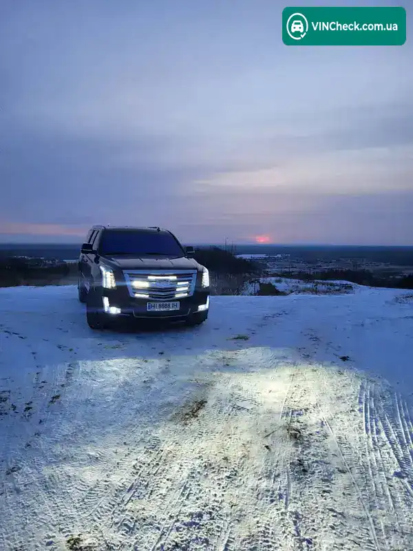 Cadillac Escalade 2017, фото з оголошення 2 з 21, VIN 1GYS48KJ5HR388412