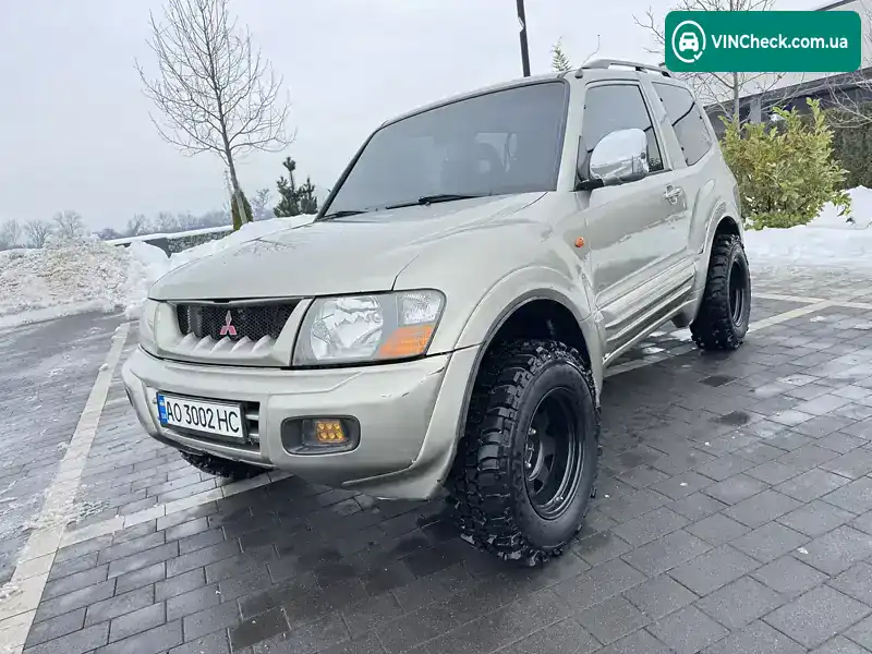 Mitsubishi Pajero 2001, фото з оголошення 1 з 21, VIN JMBMNV68W1J008247