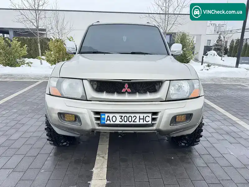 Mitsubishi Pajero 2001, фото з оголошення 2 з 21, VIN JMBMNV68W1J008247