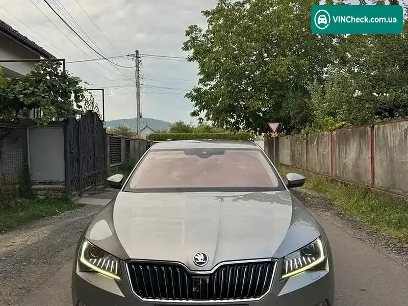 Skoda Superb 2017, фото з оголошення 1 з 10, VIN TMBCJ9NP2H7542336