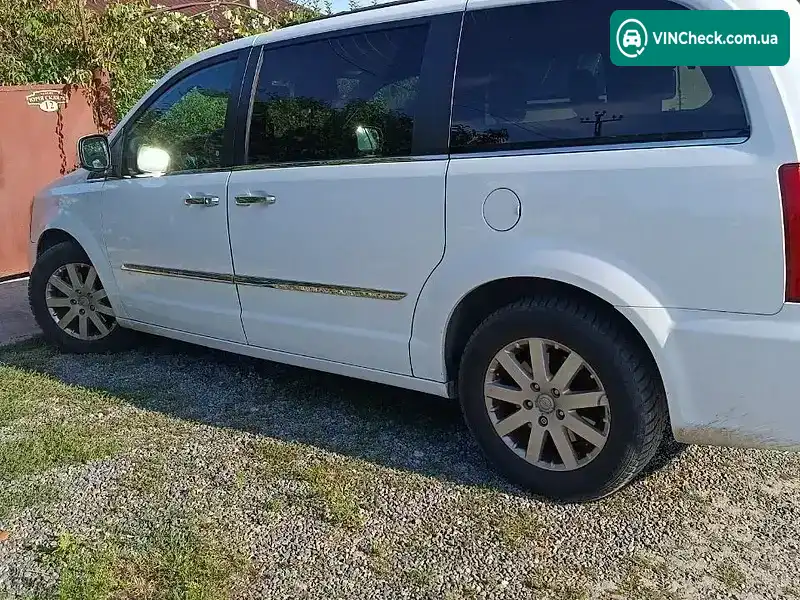 Chrysler Town & Country 2015, фото з оголошення 1 з 9, VIN 2C4RC1BG5GR105177
