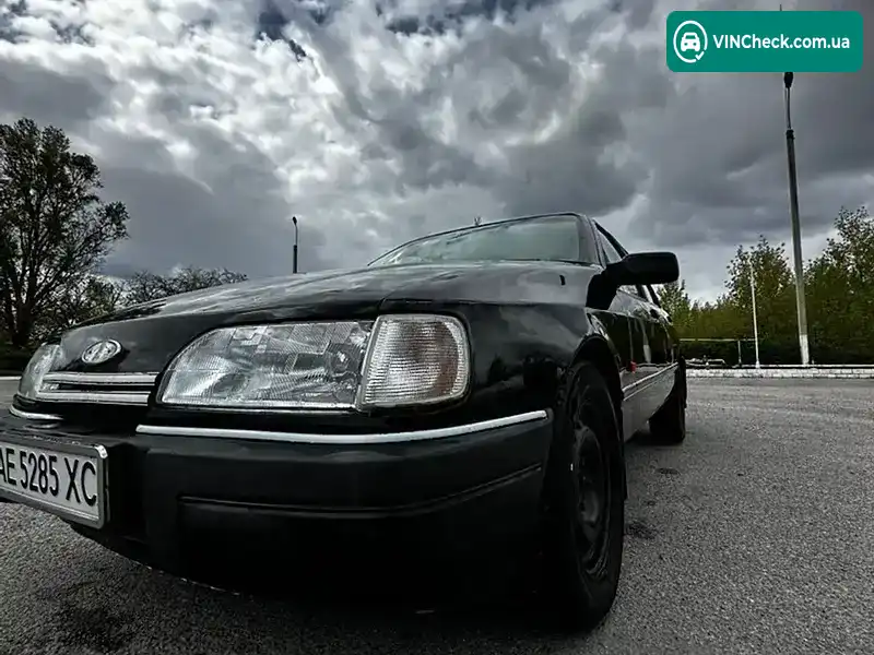 Ford Sierra 1988, фото з оголошення 2 з 10, VIN WF0FXXGBBFJT51776