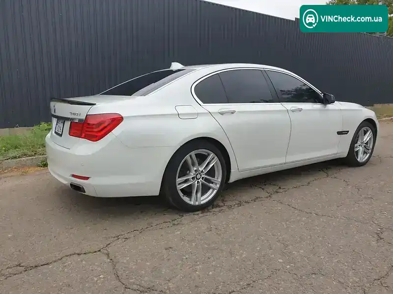 BMW 7 Series 2010, фото з оголошення 1 з 5, VIN WBAKA4C52BC612428