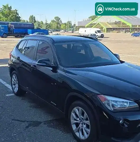 BMW X1 2012, фото з оголошення 1 з 16, VIN WBAVL1C5XDVR86704
