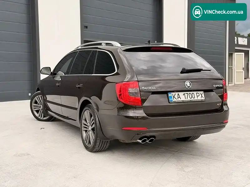 Skoda Superb 2014, фото з оголошення 2 з 20, VIN TMBLF93T3F9018826