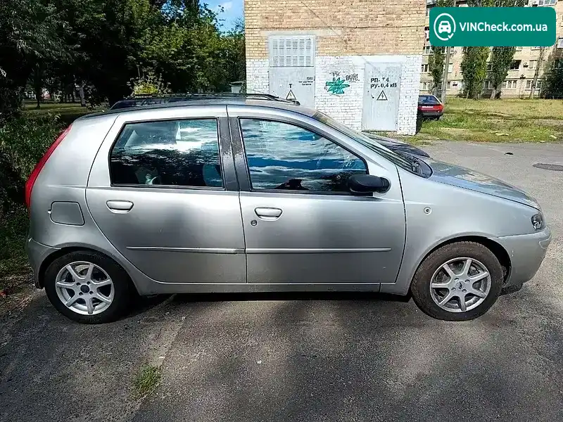 Fiat Punto 2001, фото з оголошення 2 з 6, VIN ZFA18800005111302