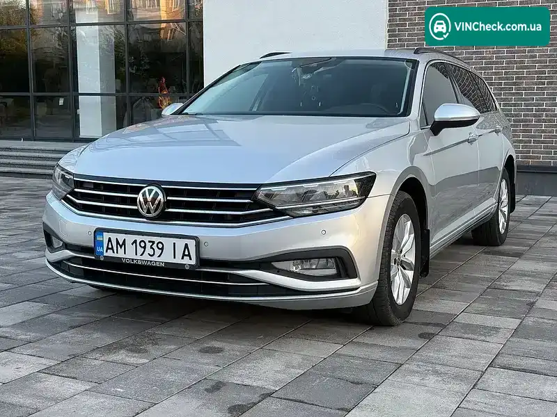 Volkswagen Passat 2019, фото з оголошення 1 з 20, VIN WVWZZZ3CZLE028664