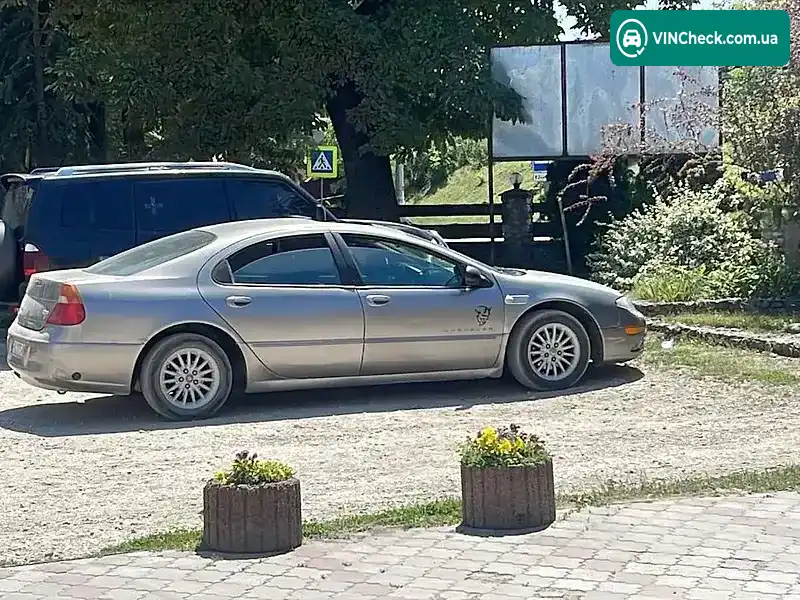 Chrysler 300M 1999, фото з оголошення 2 з 13, VIN 1C3HEB6G9XH743230