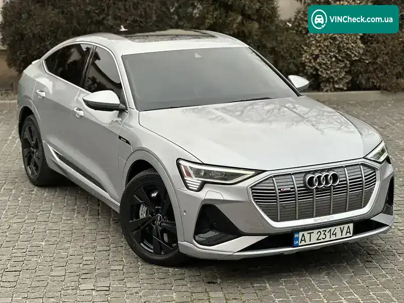 Audi e-tron 2022, фото з оголошення 2 з 21, VIN WA12AAGE4NB030136