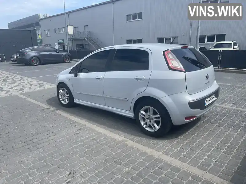 Fiat Punto 2011, фото з оголошення 1 з 14, VIN ZFA19900000756969