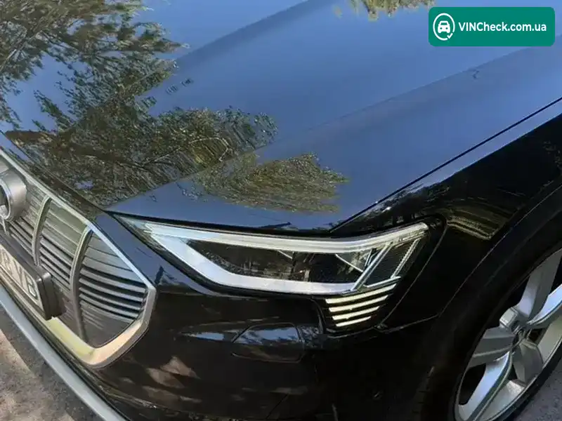 Audi e-tron 2019, фото з оголошення 1 з 20, VIN WAUZZZGE5KB003693