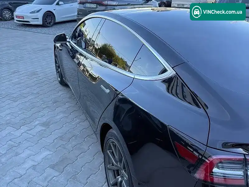 Tesla Model 3 2019, фото з оголошення 2 з 19, VIN 5YJ3E1EA9KF193016