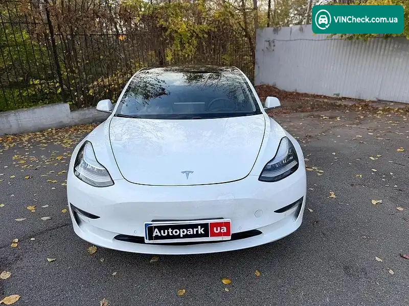 Tesla Model 3 2019, фото з оголошення 2 з 20, VIN 5YJ3E1EAXKF425154