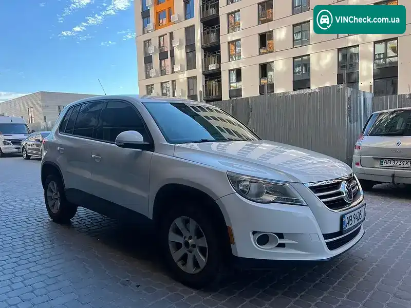 Volkswagen Tiguan 2010, фото з оголошення 2 з 20, VIN WVGAV7AX7AW524993