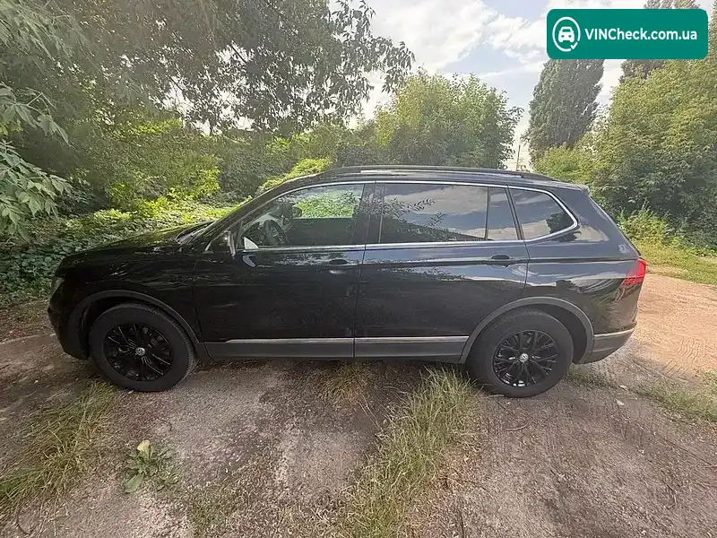 Volkswagen Tiguan 2020, фото з оголошення 1 з 16, VIN 3VV2B7AX7LM148379