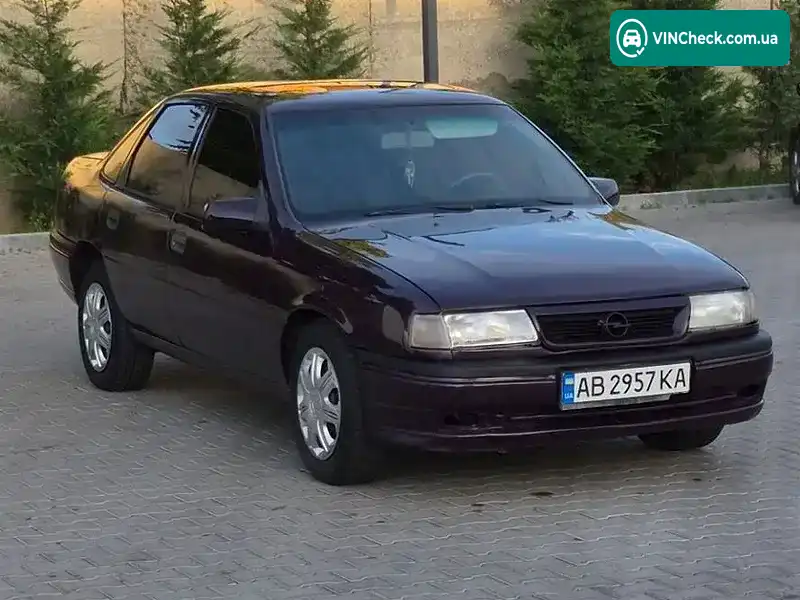 Opel Vectra 1992, фото з оголошення 1 з 13, VIN W0L000087P1006107