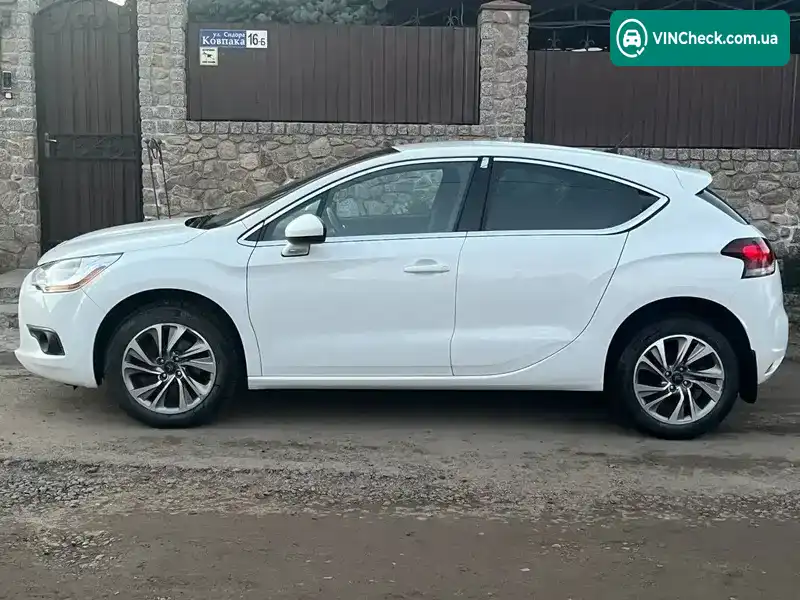Citroen DS4 2013, фото з оголошення 2 з 21, VIN VF7NX5FEADY510956