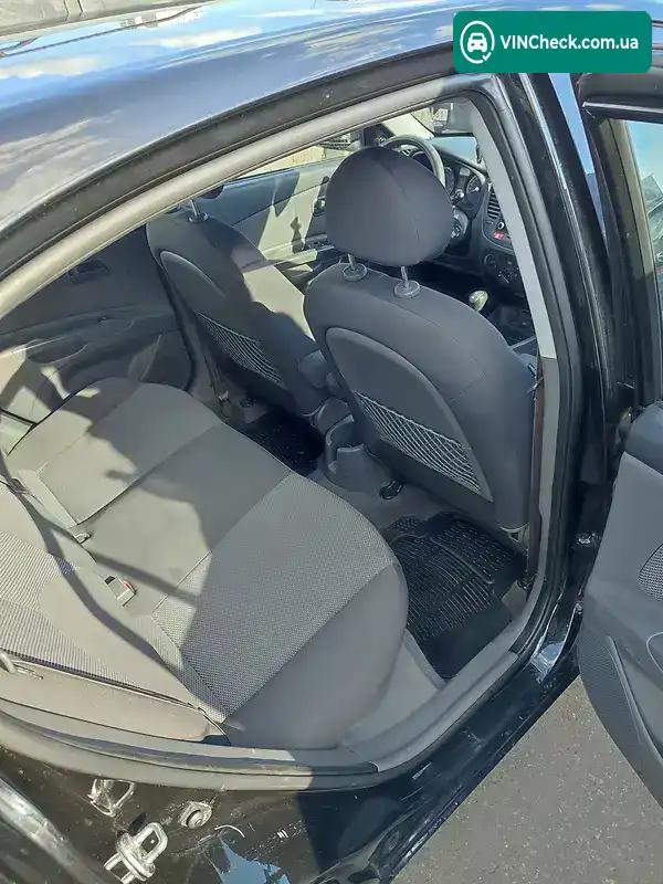 Kia Rio 2009, фото з оголошення 2 з 6, VIN KNADE241296490164