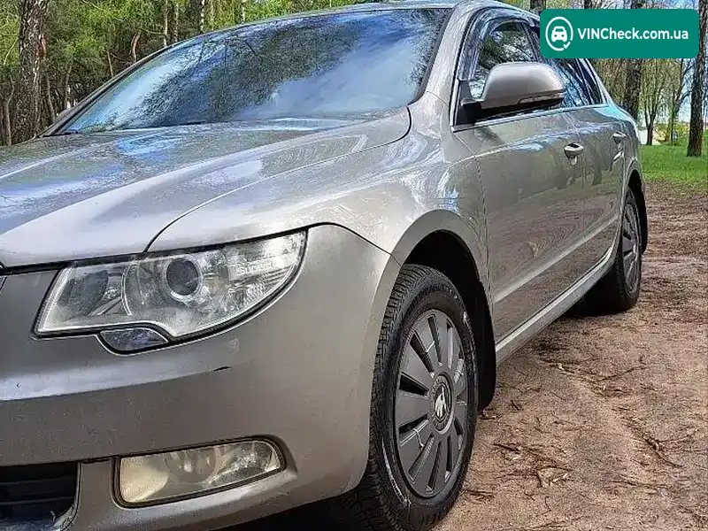 Skoda Superb 2010, фото з оголошення 2 з 21, VIN Y6UAB43TXAB300176