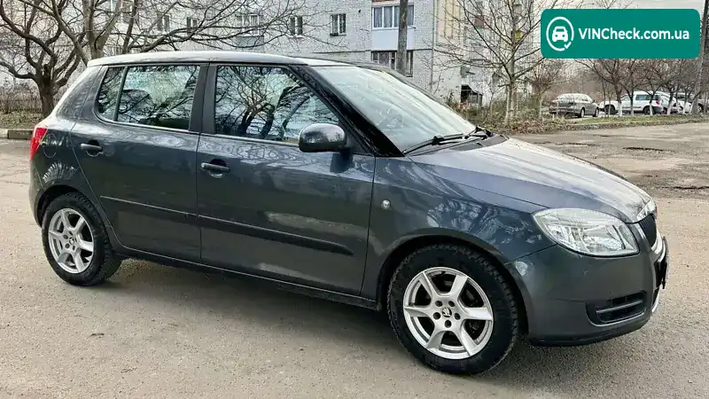 Skoda Fabia 2010, фото з оголошення 1 з 20, VIN TMBAA25J6A3150502