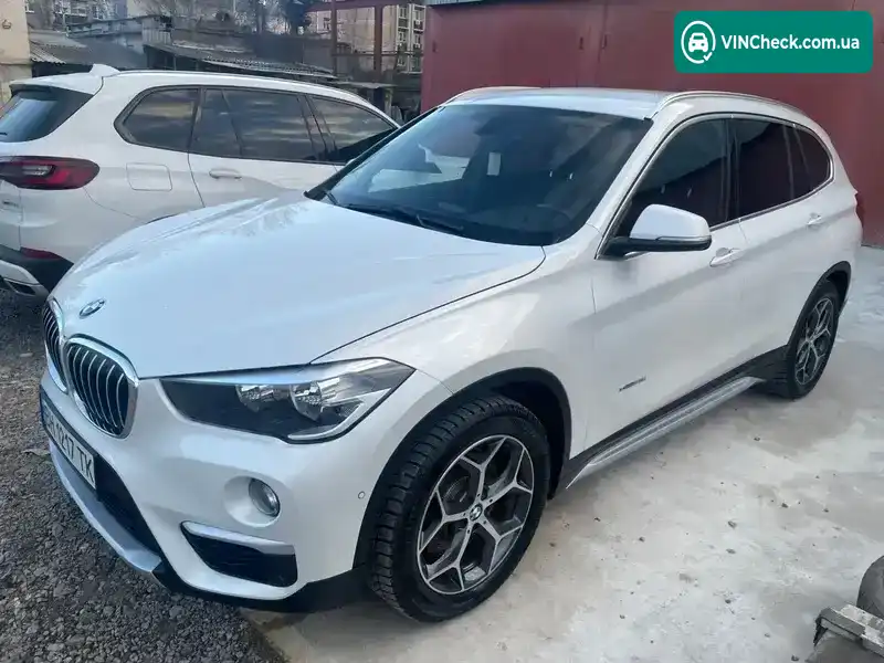 BMW X1 2016, фото з оголошення 1 з 11, VIN WBXHT3C33G5E52738