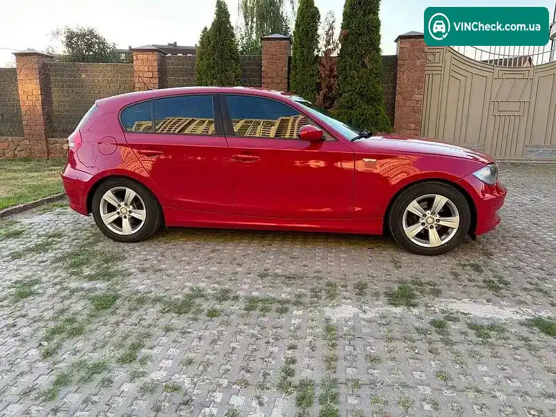 BMW 1 Series 2008, фото з оголошення 2 з 15, VIN WBAUE11090E152639